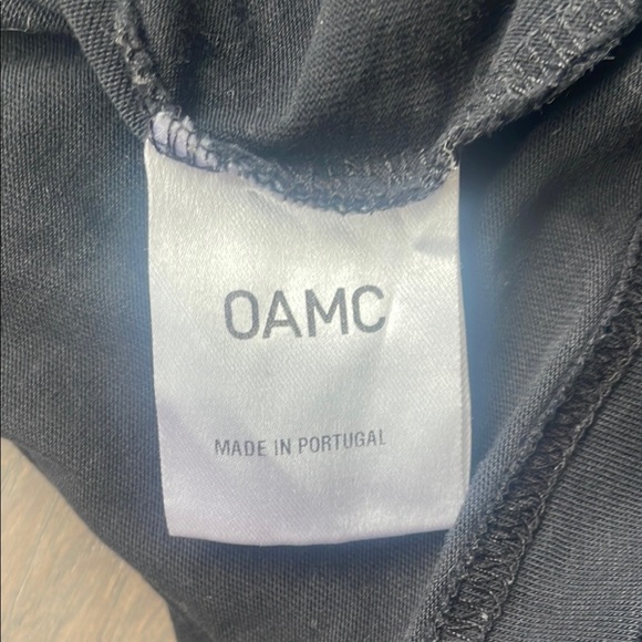 OAMC Black Graphic T-Shirt with White Bird Design - Picture 7 of 7